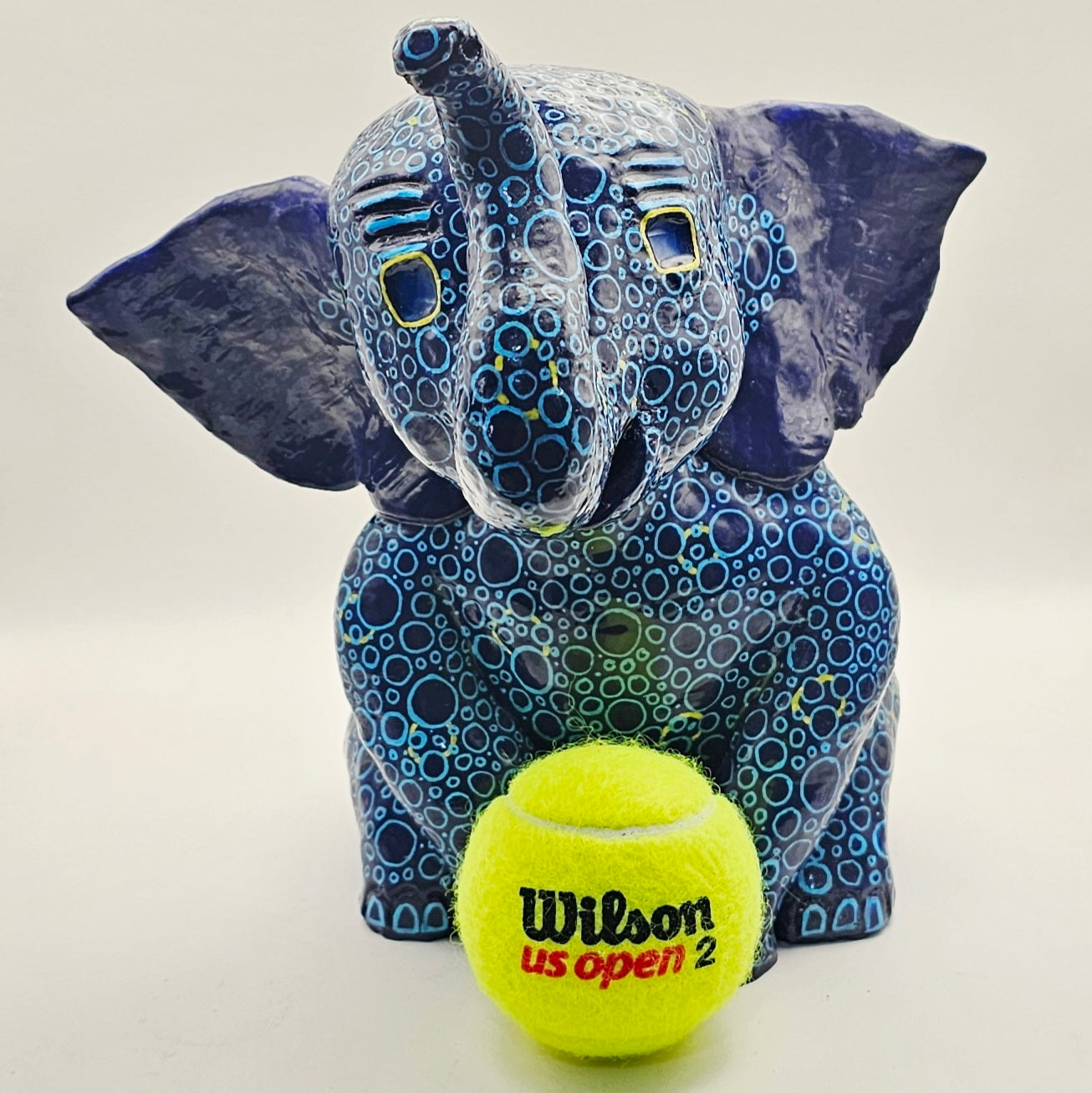 Blue Elephant פיל