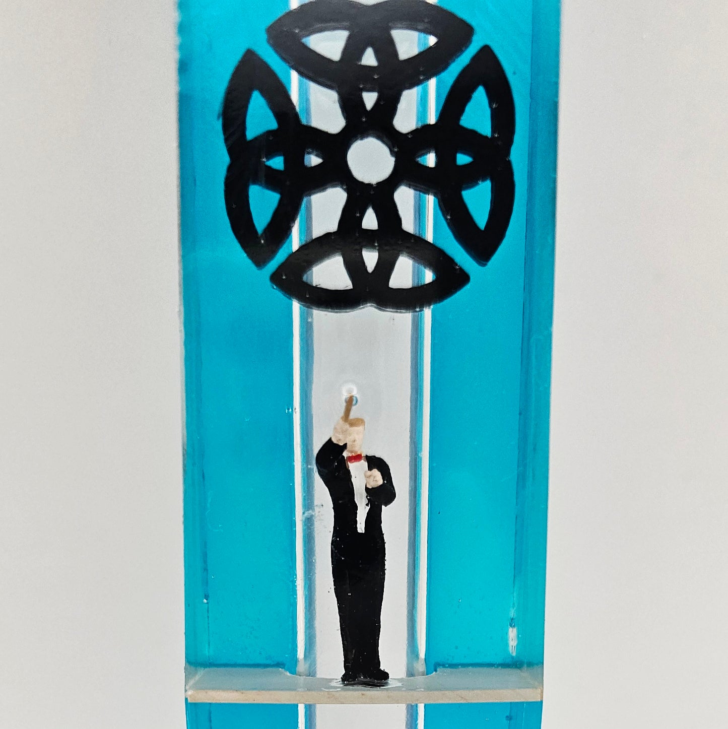 Mezuzah with a story - Orchestra conductor - 15cm - #274 מזוזה עם סיפור