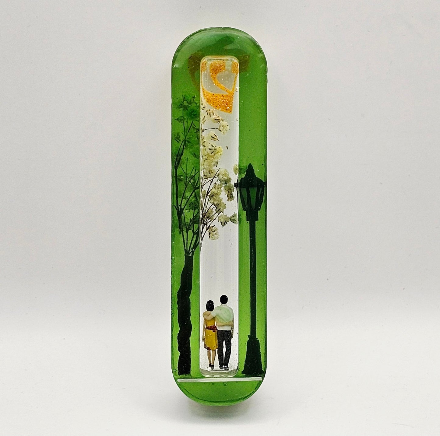 Mezuzah with a story - Loving Couple - 10cm #267 מזוזה עם סיפור