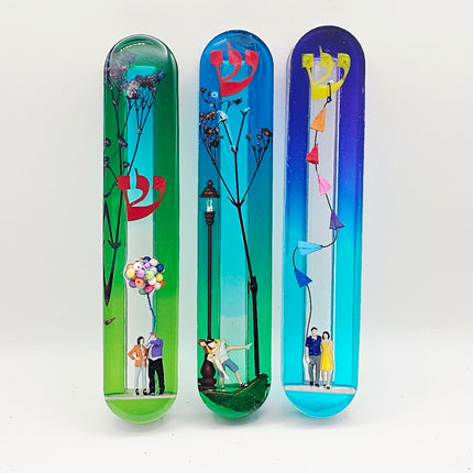 Mezuzah with a story - Loving Couple - 15cm #308
