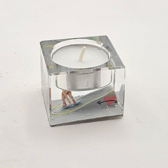 פמוט מיניאטורות קטן