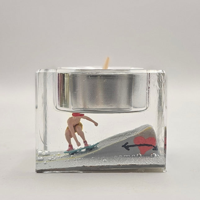 פמוט מיניאטורות קטן