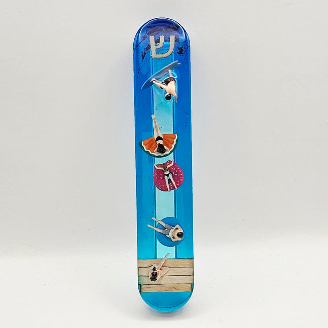 מזוזה
מזוזה מעוצבת
מזוזה עם סיפור
מזוזה בהתאמה אישית
מזוזה מאפוקסי
מזוזה מהודרת
בית מזוזה מהודר ומקורי
מתנה מושלמת לבית חדש
מתנה לחנוכת בית
מתנה לחתונה
מתנה לאירוסין
מתנה מקורית ומיוחדת
mezuzah with a story
perfect mezuzah
mezuzah case
custom made mezuzah case
epoxy mezuzah
modern mezuzah
