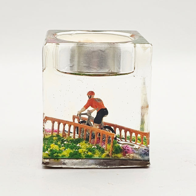 פמוט מיניאטורות בינוני