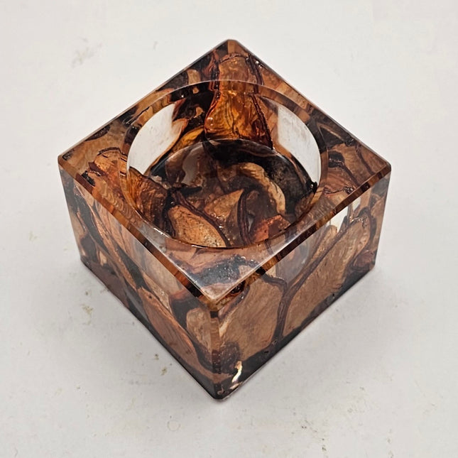 פמוט מרובע קטן