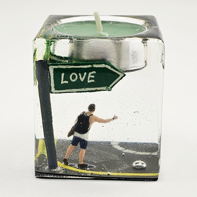 פמוט מיניאטורות בינוני