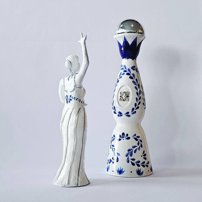 בהשראת קלאסה אזול - ליידי