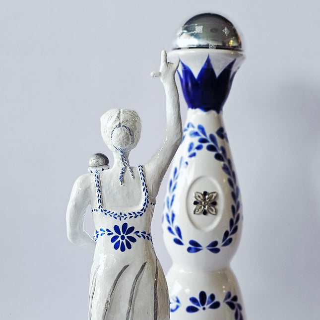 בהשראת קלאסה אזול - ליידי