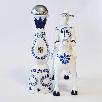 Clase Azul Style - The knight on the white horse #444