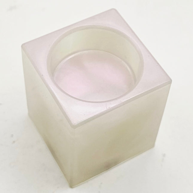 פמוט מרובע בינוני