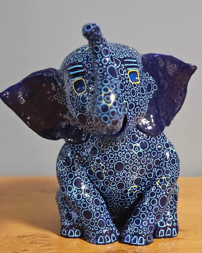 Blue Elephant פיל