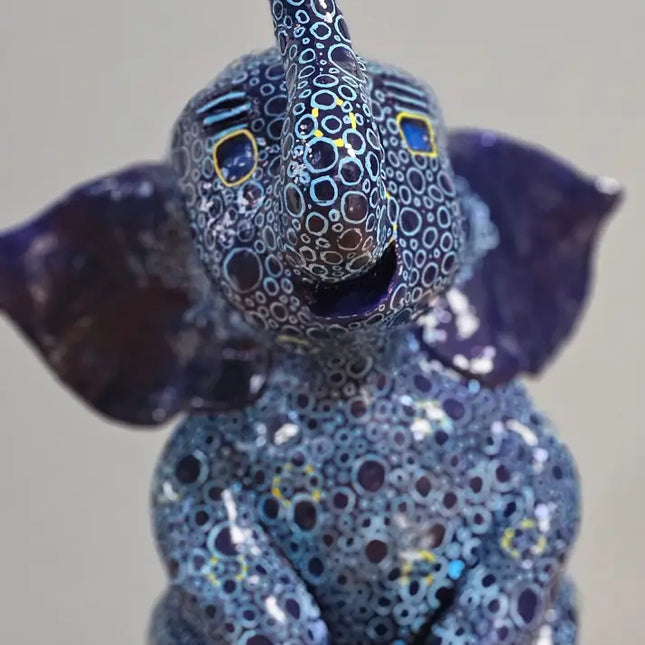 Blue Elephant פיל