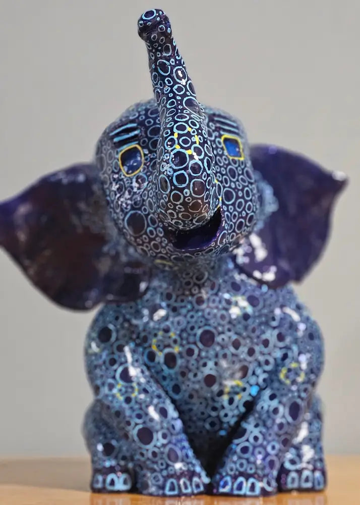 Blue Elephant פיל