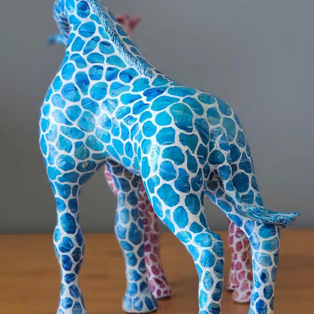 Colorful Giraffes ג’ירפות